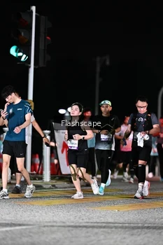 Runner Photo 2409904