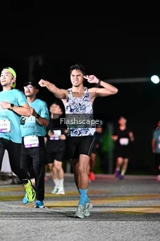Runner Photo 2409905