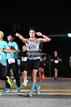 Runner Photo 2409906