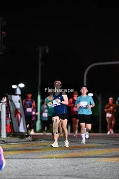Runner Photo 2409916