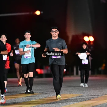 Runner Photo 2409947
