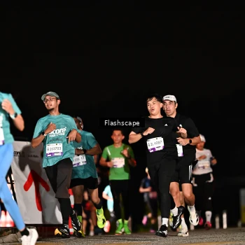 Runner Photo 2409990