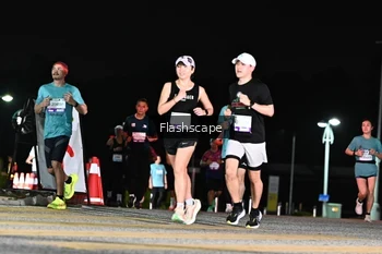 Runner Photo 2410013