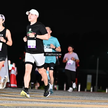 Runner Photo 2410015