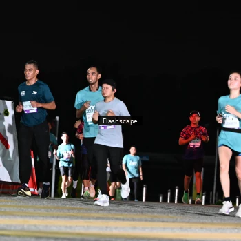 Runner Photo 2410019