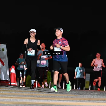 Runner Photo 2410020