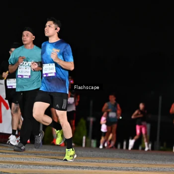 Runner Photo 2410029