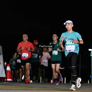 Runner Photo 2410060