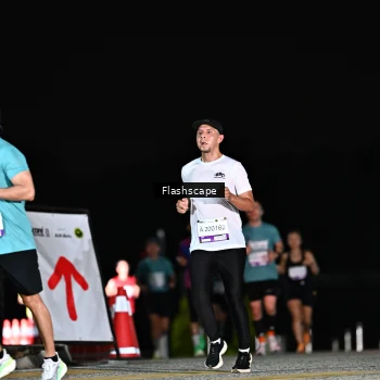 Runner Photo 2410061