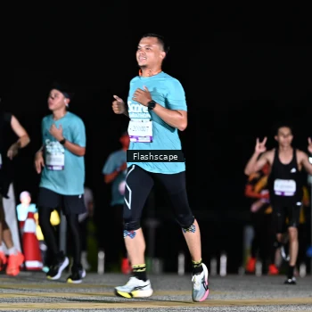 Runner Photo 2410155