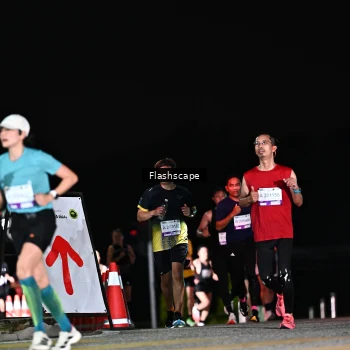 Runner Photo 2410182
