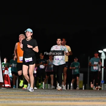 Runner Photo 2410189