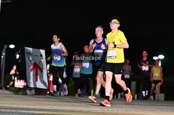Runner Photo 2410207