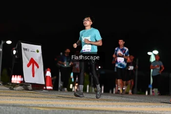 Runner Photo 2410218