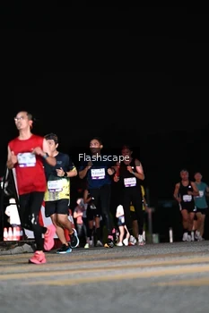 Runner Photo 2410228