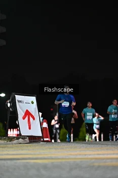 Runner Photo 2410450