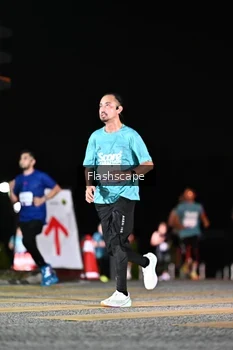 Runner Photo 2410451