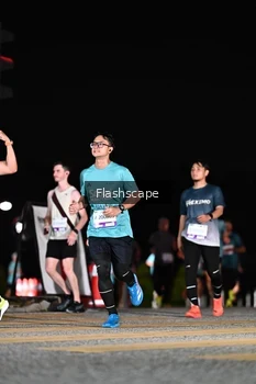 Runner Photo 2410457