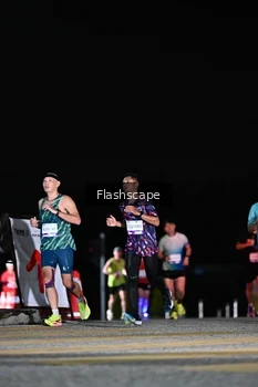 Runner Photo 2410473