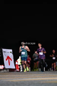 Runner Photo 2410474