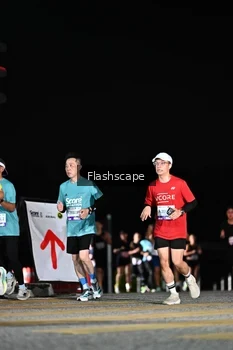 Runner Photo 2410490