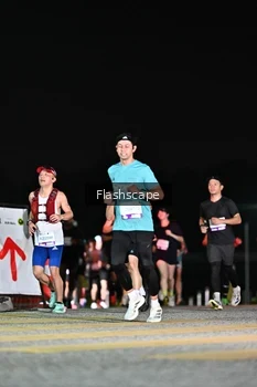 Runner Photo 2410497