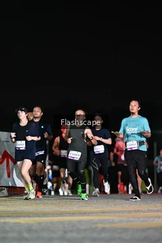 Runner Photo 2410502