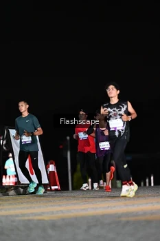 Runner Photo 2410504