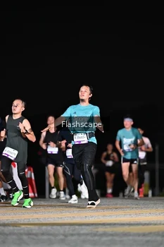 Runner Photo 2410505