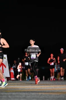 Runner Photo 2410511