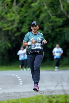 Runner Photo 2410907
