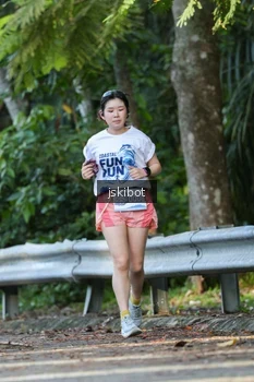 Runner Photo 2410908