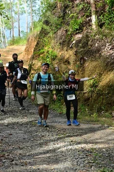 Runner Photo 2415225