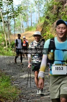 Runner Photo 2415242