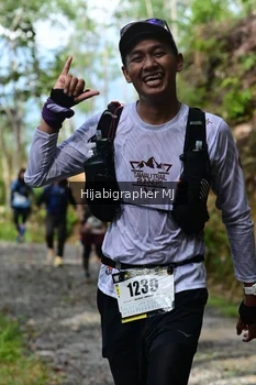 Runner Photo 2415317