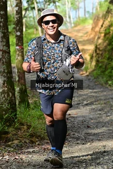 Runner Photo 2416710