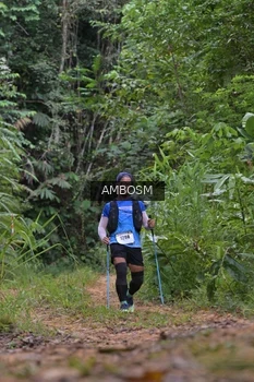 Runner Photo 2417576