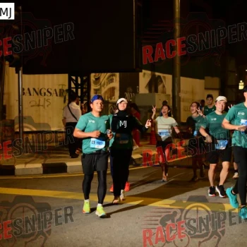 Runner Photo 242012