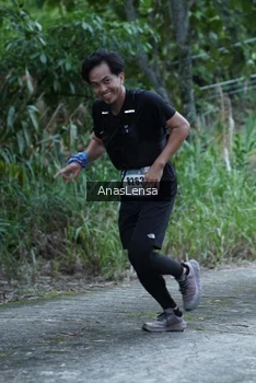 Runner Photo 2421049