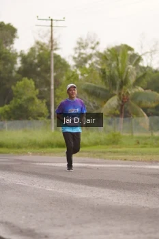Runner Photo 2421170