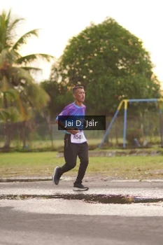 Runner Photo 2421216
