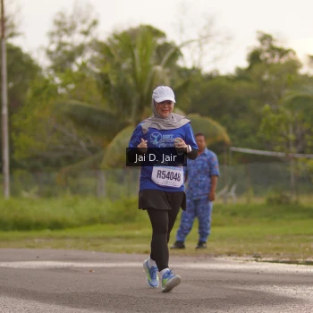 Runner Photo 2421368