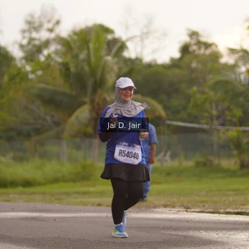 Runner Photo 2421370