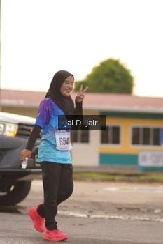 Runner Photo 2421680