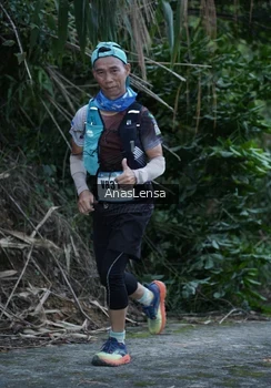 Runner Photo 2421688