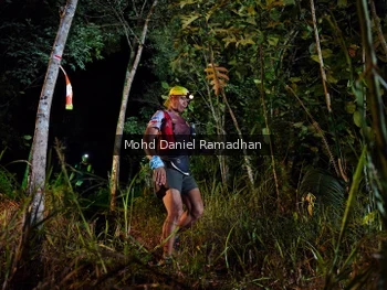 Runner Photo 2424076