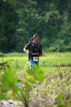 Runner Photo 2425375