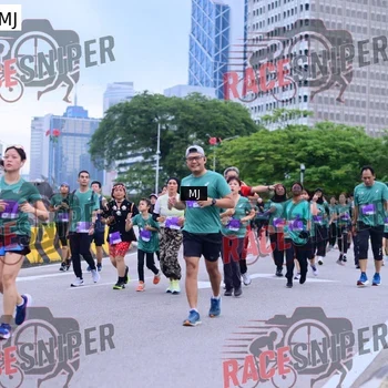 Runner Photo 242639