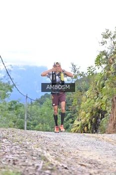 Runner Photo 2426575