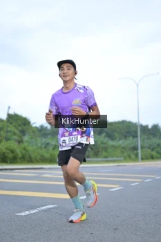 Runner Photo 2433886